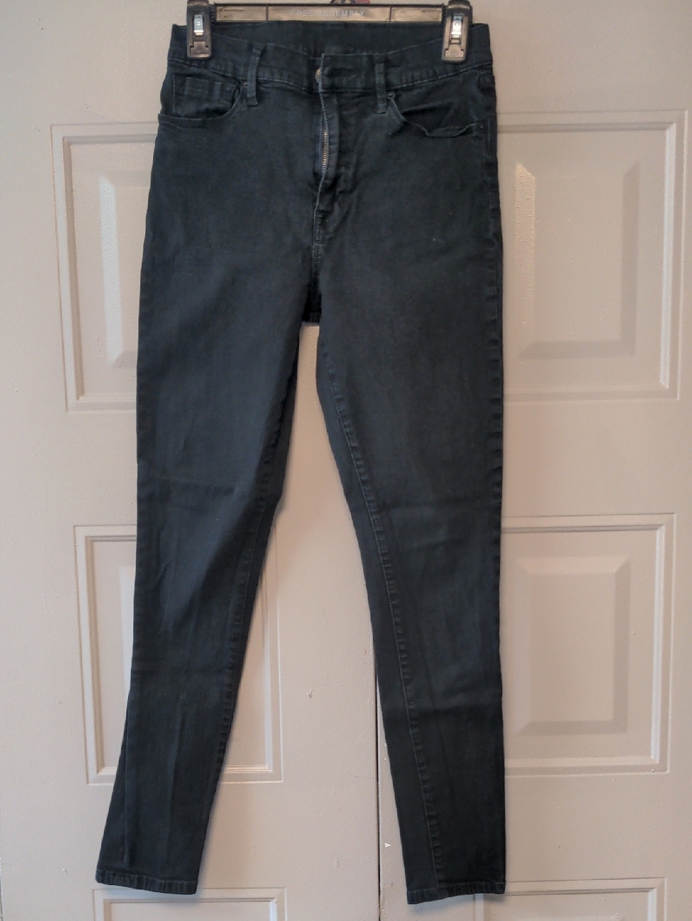 BDG High-Rise Skinny Jeans in Charcoal Black Wash
